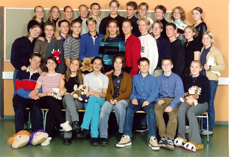 Klass.jpg (665341 bytes)